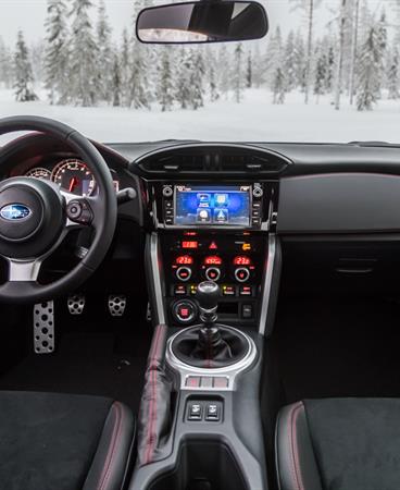 SUBARU_BRZ-30-lr